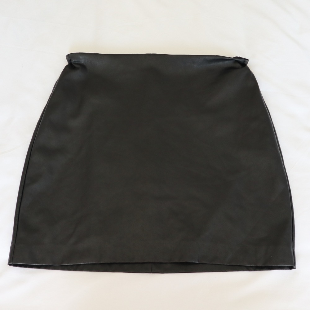 Wilfred Aritzia Faux‎ Leather Black Mini Skirt Women's Small High Waisted Zipper